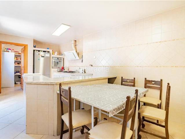 Chalet en venta en Baleares Vilafranca de Bonany. Casa mallorquina reformada con terrazas y solárium. Chalets Vilafranca de.