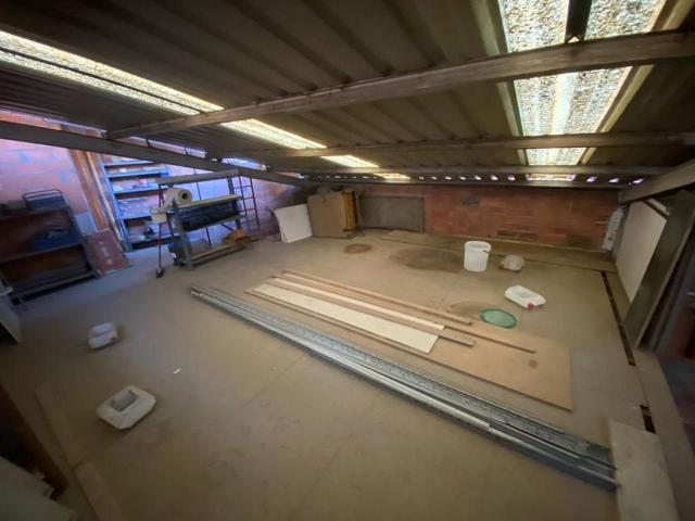 Chalet en venta en Barcelona, de 150 m² por 250.000