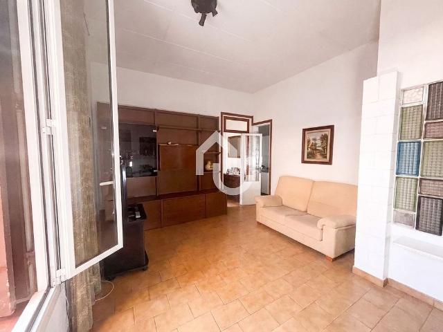 Chalet en venta en Barcelona, de 83 m² 4 habitaciones por 480.000