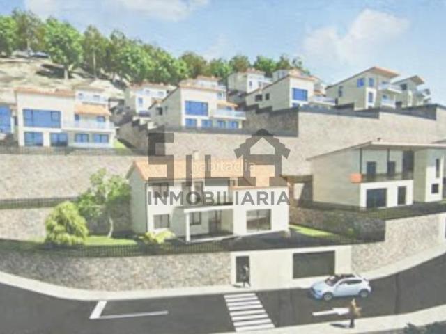 Chalet en venta en Barbadás. Chalets.