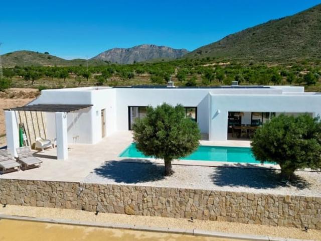 Chalet en venta en Barbarroja, Alicante