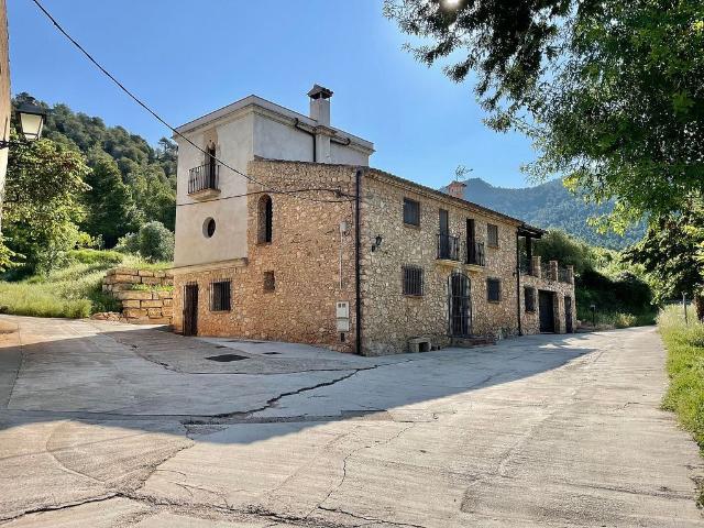 Chalet en venta en barrio Prenafeta, Montblanc, de 415 m² 4 habitaciones por 560.000