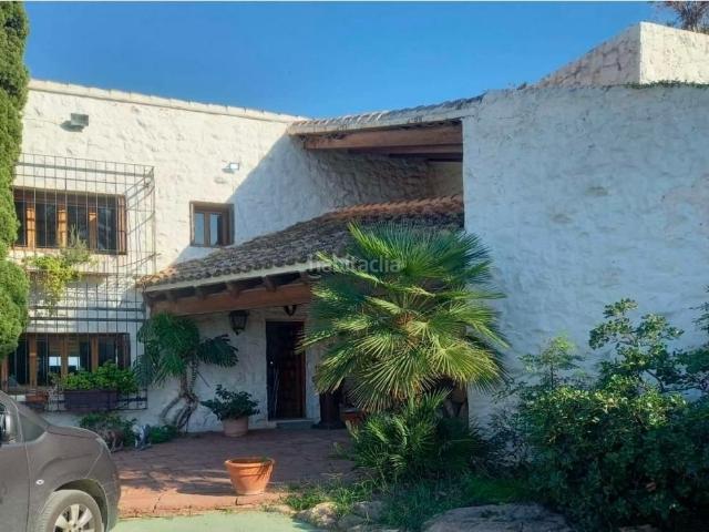 Chalet en venta en Bétera, Camí de Paterna Lloma del Calderer. Finca señorial única a las puertas de Valencia 45.000 m2 de privacidad, naturaleza y exclusividad. Chalets.