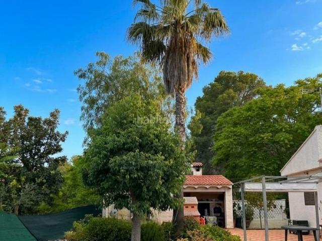 Chalet en venta en Bétera, Los Pinares La Masia. Chalets.