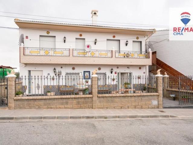 Chalet en venta en Freila