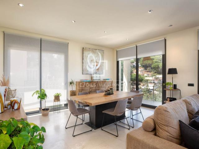 Chalet en venta en Begur, Sa Riera Sa Fontansa Costa Brava. Villa en excelentes condiciones con vistas al mar en venta en Platja de Pals. Chalets.