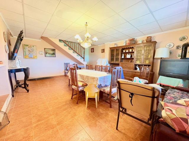 Chalet en venta en Benaguasil. Chalet en Benaguasil con luz electrica. Chalets.