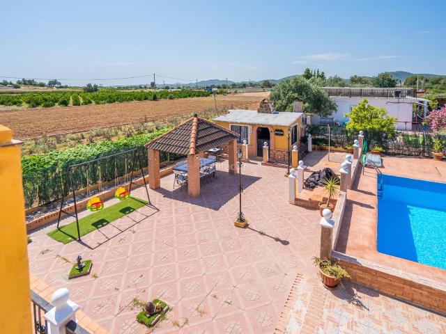 Chalet en venta en Benaguasil. Oportunidad de chalet en Benaguacil. Chalets.