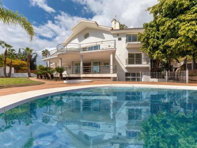 Chalet en venta en Benahavís, Benahavis