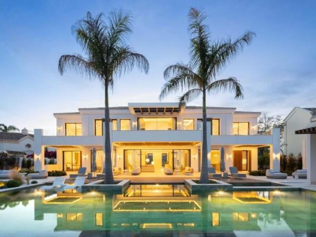 Chalet en venta en Benahavís, Benahavis