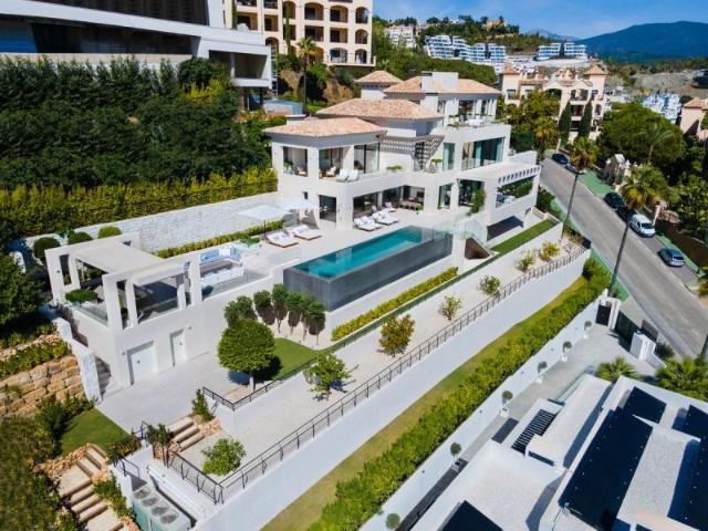 Chalet en venta en Benahavís, Benahavis