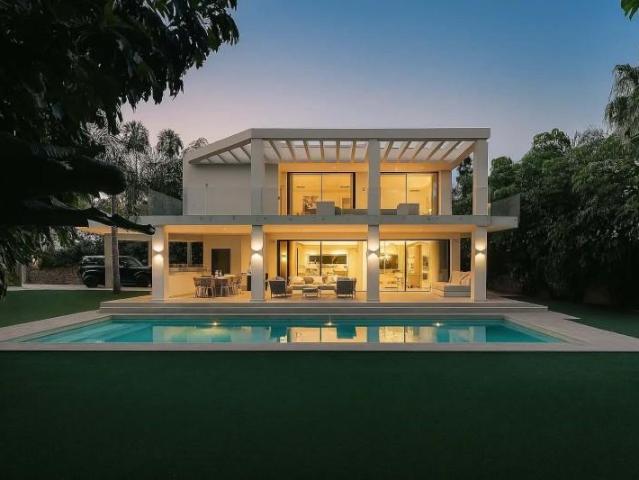 Chalet en venta en Benahavís, Benahavis