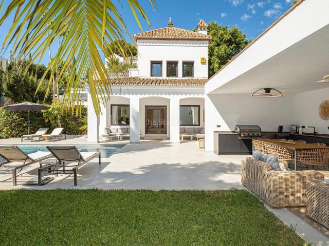 Chalet en venta en Benahavís, El Paraíso. Chalets.