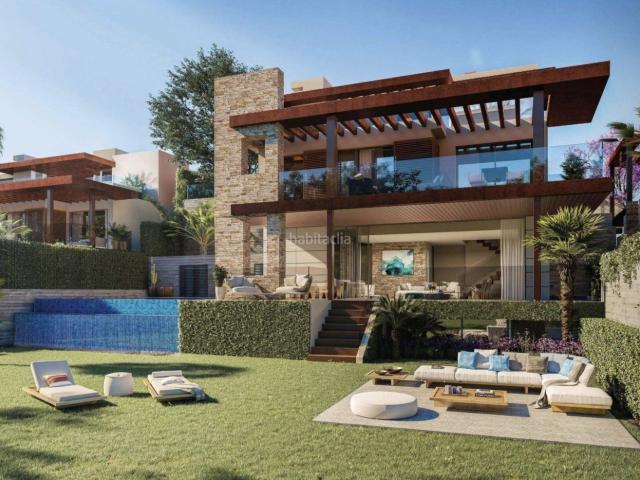 Chalet en venta en Benahavís, El Paraíso. Villa de 4 dormitorios y 3 baños en entorno paisajístico único situada en Benahavís, Marbella. Chalets.