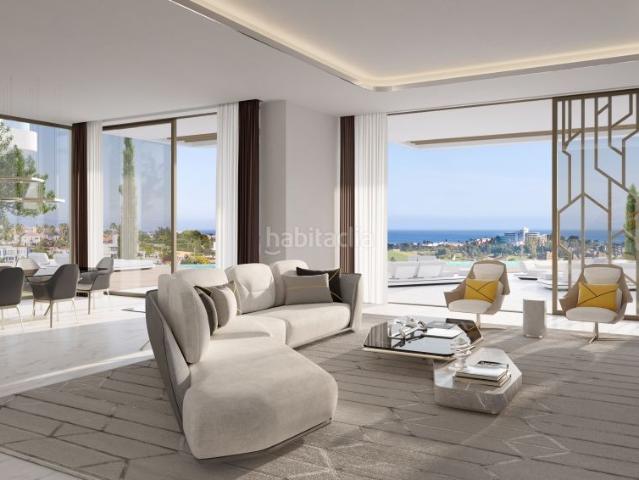Chalet en venta en Benahavís, El Paraíso. Villa de lujo de 4 dormitorios y 4 baños con piscina infinita y hermosas vistas panorámicas. Chalets.