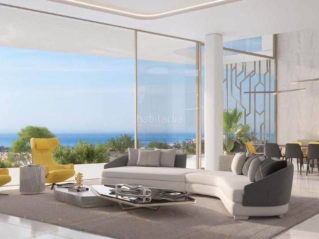 Chalet en venta en Benahavís, El Paraíso. Villa de lujo de 4 dormitorios y 4 baños con vistas al valle. Benahavís. Chalets.