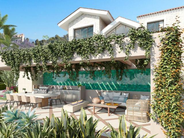 Chalet en venta en Benahavís, La Quinta. Bienvenido a Spanish Corner, una colección de 3 villas estilo hacienda en el corazón de The Hills, un icónica comunidad cerrada en. Chalets.