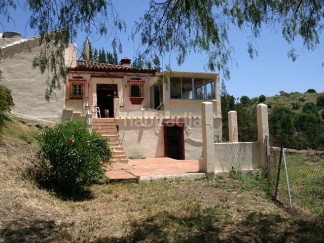 Chalet en venta en Benahavís, Los Arqueros Puerto del Almendro. Chalets.