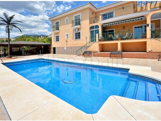 Chalet en venta en Benalmádena