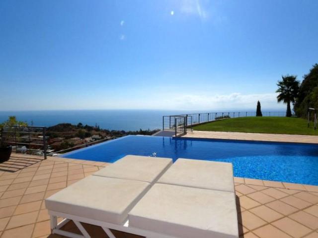 Chalet en venta en Benalmádena, Capellania Higueron
