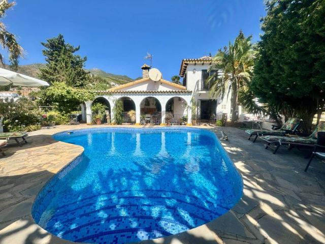 Chalet en venta en Benalmádena, Casablanca La Viñuela. Chalets.