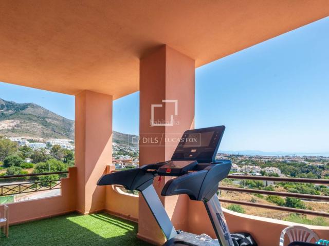 Chalet en venta en Benalmádena, Casablanca La Viñuela. Exclusiva casa adosada con vistas panorámicas al mar y gran espacio exterior en venta en Benalmádena. Chalets.