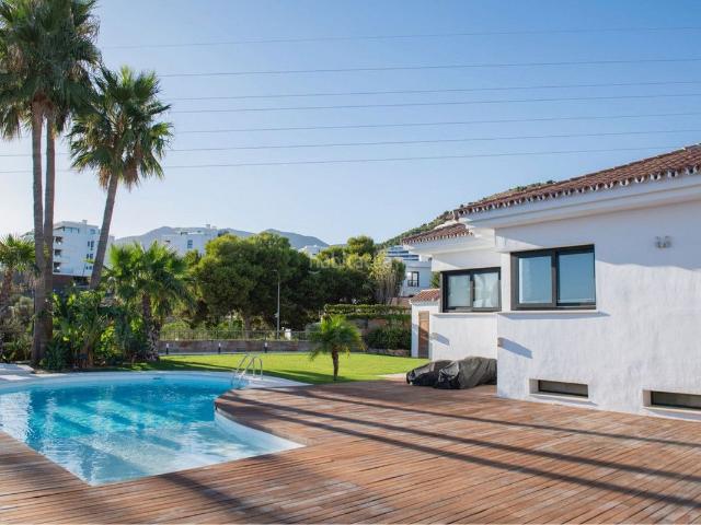 Chalet en venta en Benalmádena, Arroyo de la Miel. Villa Aislada de 4 dormitorios en Benalmadena. Chalets.