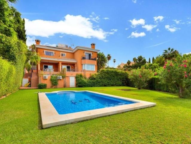 Chalet en venta en Benalmádena, Benalmadena