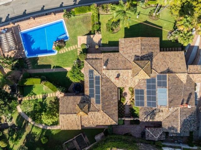 Chalet en venta en Benalmádena, Hacienda Torrequebrada. Chalets.