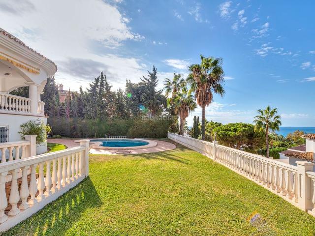 Chalet en venta en Benalmádena, Hacienda Torrequebrada. Gran villa de 4 dormitorios en Torrequebrada golf. Chalets.