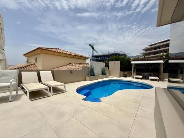 Chalet en venta en Benalmádena, Higuerón
