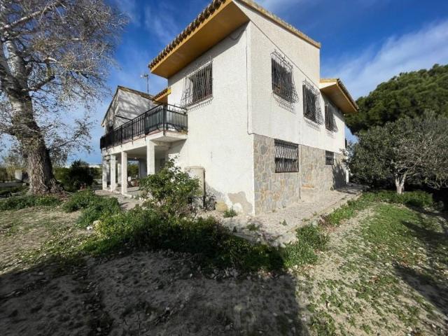 Chalet en venta en Benejuzar