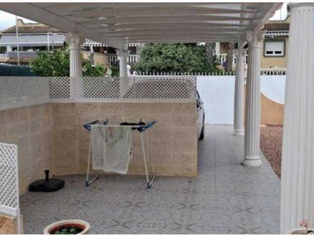 Chalet en Venta en Benferri, Alicante