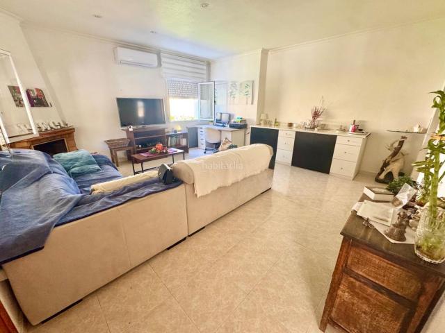Chalet en venta en Benferri. MARAVILLOSO CHALET SEMINUEVO, DE 3 DORM, 2 BAÑOS. PARCELA DE 500M2, PISCINA, A TAN SOLO 10 MIN DE ORIHUELA!. Chalets.