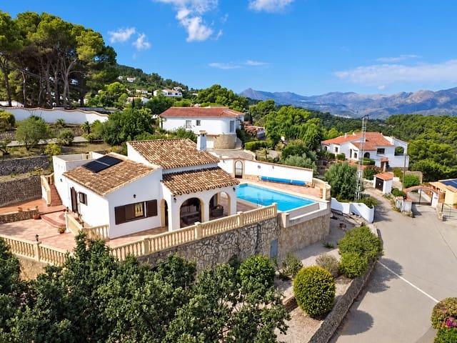 Chalet en venta en Benidoleig, Alicante Costa Blanca