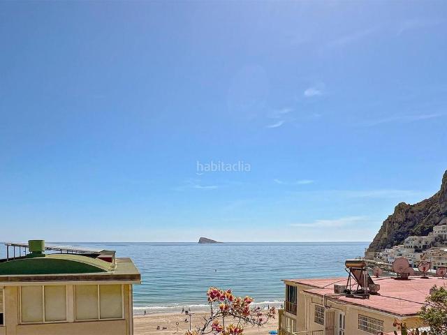 Chalet en venta en Benidorm, Playa Poniente. CHALET INDEPENDIENTE EN CALLE OVIEDO CON VISTA AL MAR. Chalets.