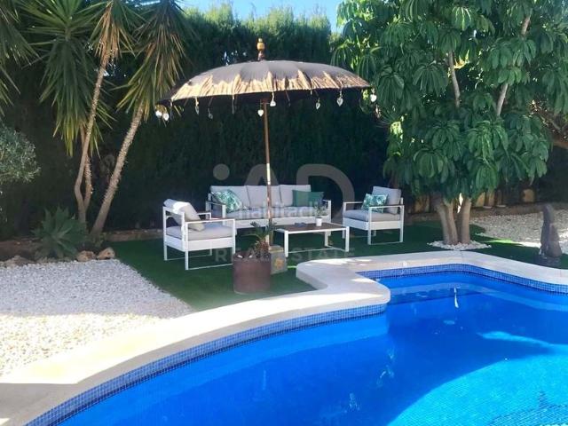 Chalet en venta en Benidorm, Urbanizaciones. Chalets.