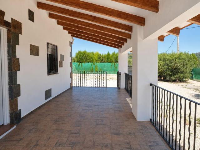 Chalet en venta en Benigànim. Espectacular chalet con piscina privada y 2.245 m2 de parcela en Benigànim. Chalets.