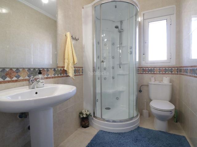 Chalet en venta en Benijófar. Chalets.