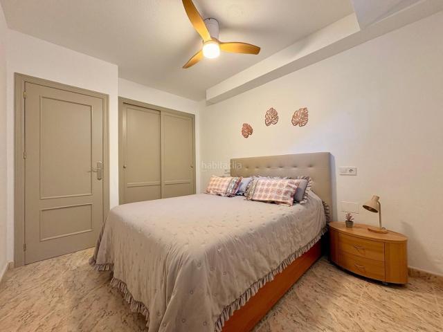 Chalet en venta en Benijófar. PRECIOSA VIVIENDA CON 4 DORMITORIOS Y PISCINA COMUNITARIA EN BENIMAR. Chalets.