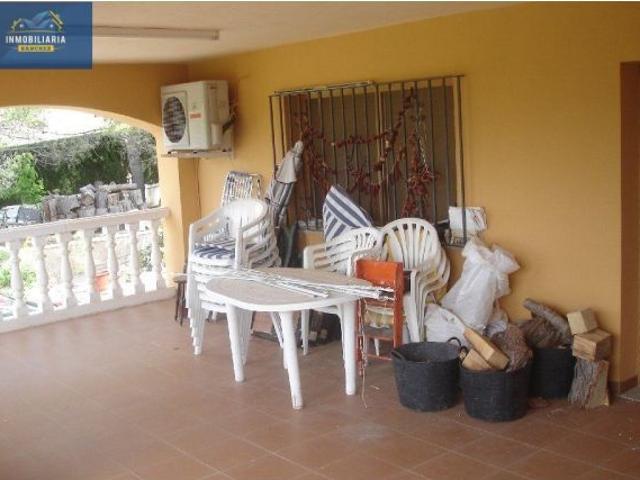 CHALET EN VENTA EN BENILLUP