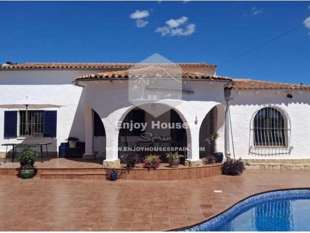 Chalet en venta en Benissa