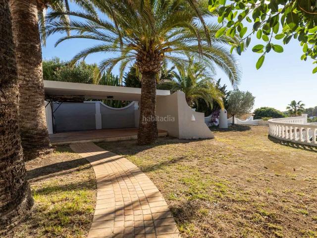 Chalet en venta en Benissa, Benissa Pueblo. Villa de lujo con vistas al mar y piscina privada en Benissa. Chalets.