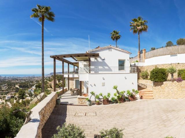 Chalet en venta en Benissa, La Fustera. Chalet en Benissa con vistas panorámicas al mar y piscina. Chalets.