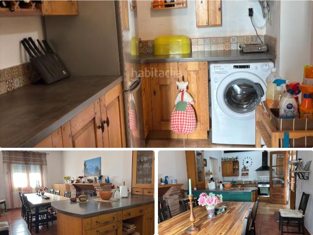 Chalet en venta en Benissanet Costa Dorada. Espectacular casa reformada en Benissanet. Chalets.