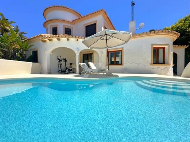 Chalet en venta en Benitachell / Benitatxell, Alicante Costa Blanca
