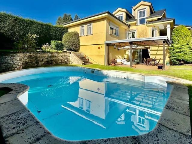 Chalet en venta en Bergondo, A Coruña Rías Altas