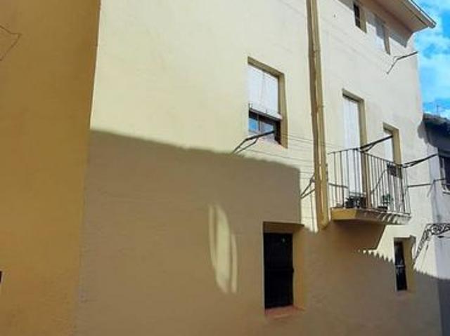 Chalet en venta en Berga, de 186 m² 5 habitaciones por 112.260