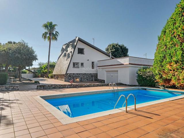 Chalet en venta en Bescanó. Chalet en venta en Más Llunés Bescanó. Chalets.