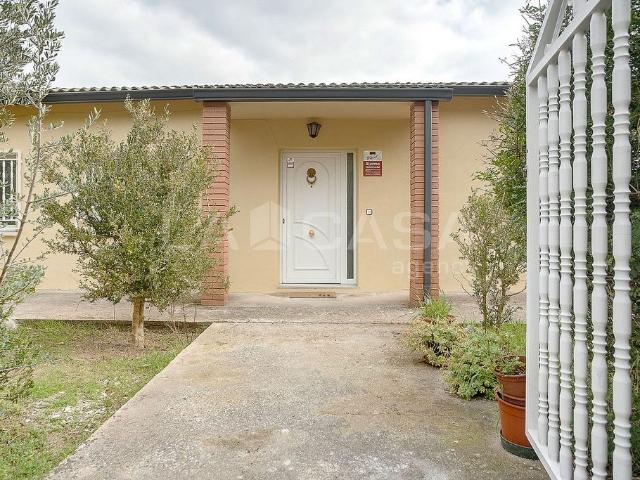 Chalet en venta en Bigues i Riells, de 233 m² 4 habitaciones por 337.000